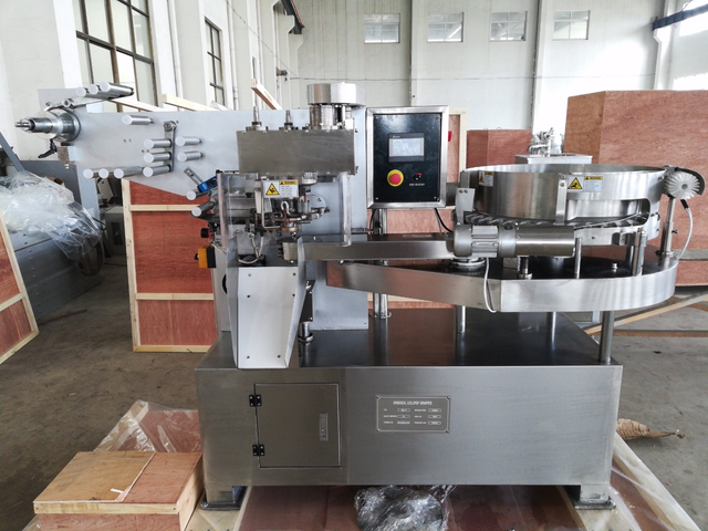 CY-840 دستگاه بسته بندی اتوماتیک چرخش آب نبات چوبی